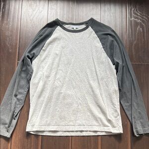 Wallace & Barnes Grey Baseball Tee, size L